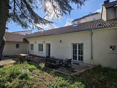 Maison - 140 m² - 6 pièces