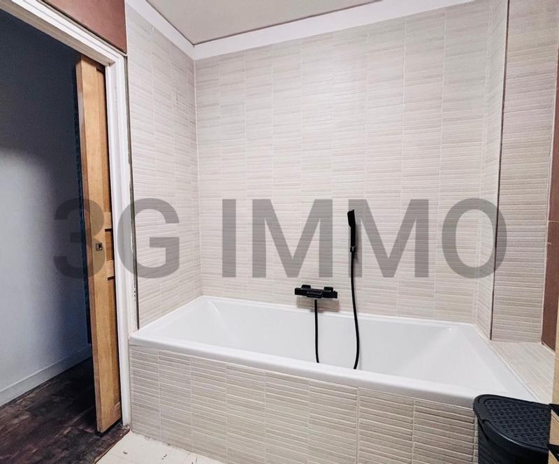 Appartement - 94 m² - 4 pièces