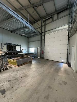 Entrepôt - 1 015 m²