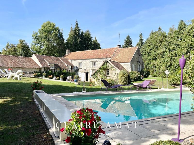 Maison de maîtres - 270 m² - 7 pièces