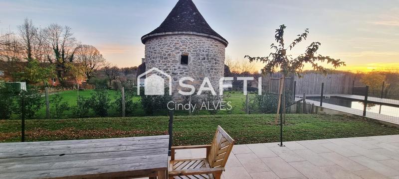 Maison - 213 m² - 8 pièces