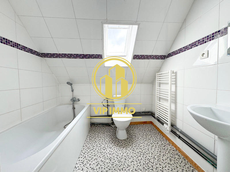 Maison - 83 m² - 4 pièces