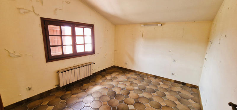 Maison - 200 m² - 6 pièces