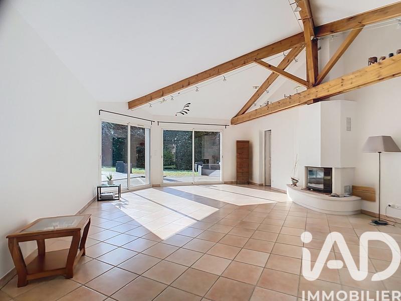 Maison - 224 m² - 7 pièces