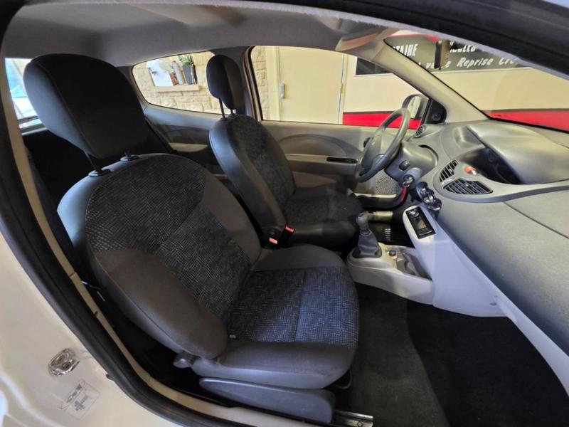 Renault Twingo II 1.2 l 58 Cv Authentique c t Ok