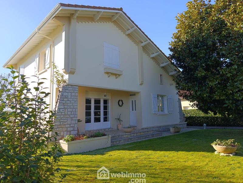 Maison - 154 m² - 7 pièces