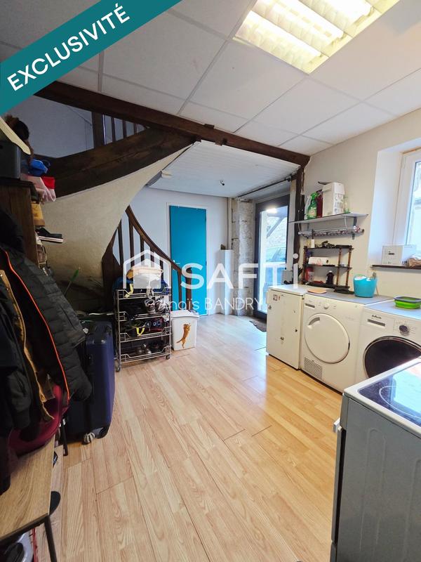 Maison - 144 m² - 10 pièces