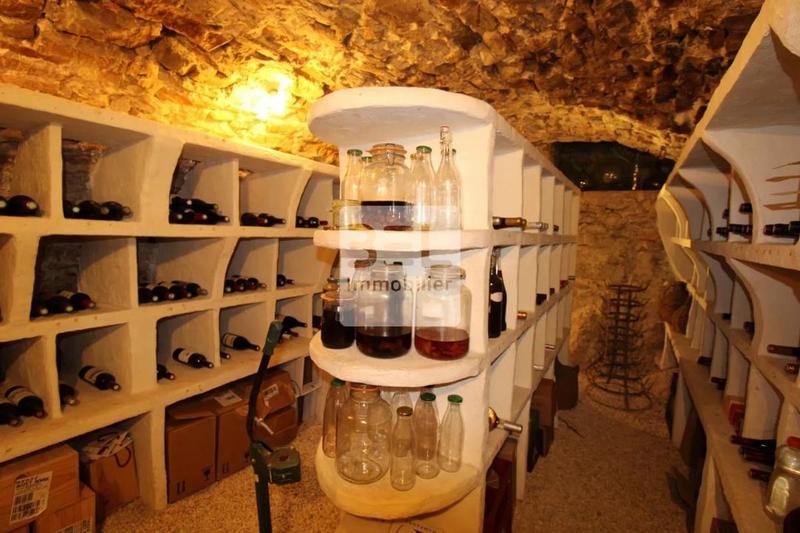 Propriété - 740 m² - 22 pièces