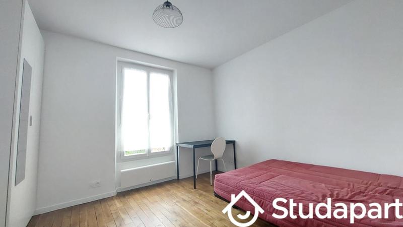 Chambre - 13 m² - 1 pièce