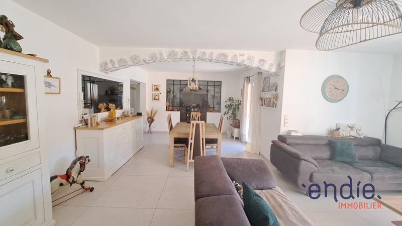 Maison - 163 m² - 5 pièces