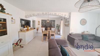 Maison - 163 m² - 5 pièces