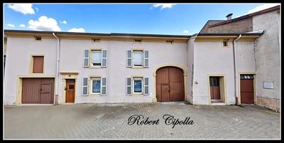 Immeuble - 1 100 m² - 18 pièces