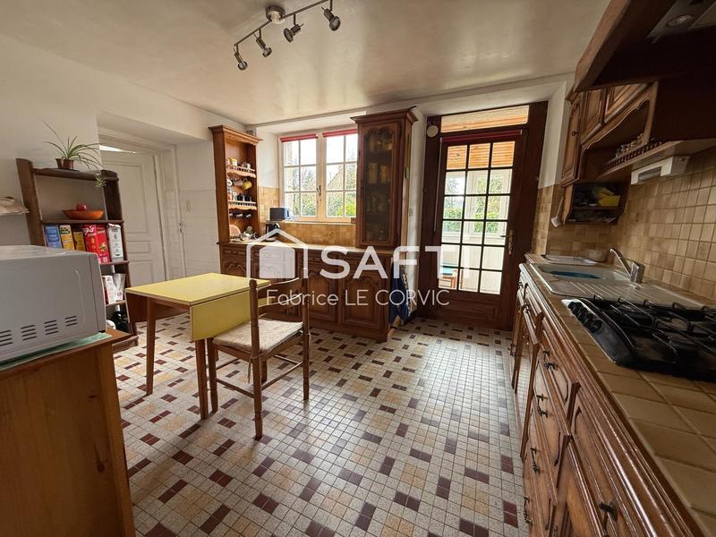 Maison - 285 m² - 13 pièces