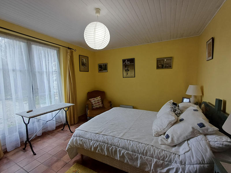 Maison - 192 m² - 9 pièces