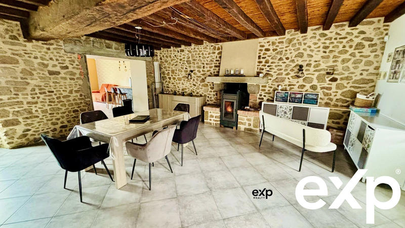 Maison traditionnelle - 185 m² - 6 pièces