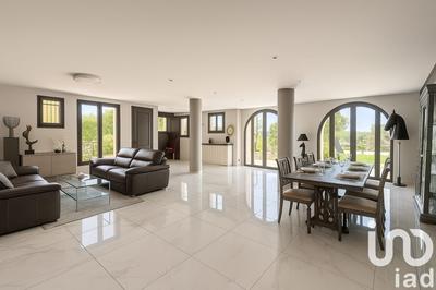 Appartement - 118 m² - 3 pièces