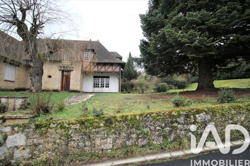 Maison - 246 m² - 8 pièces