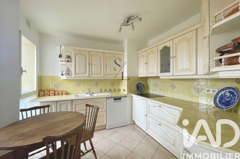 Appartement - 81 m² - 4 pièces