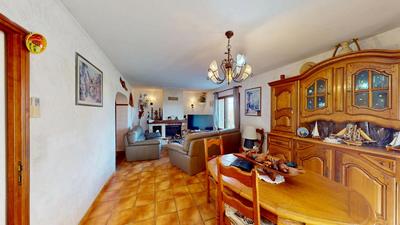 Maison - 209 m² - 6 pièces