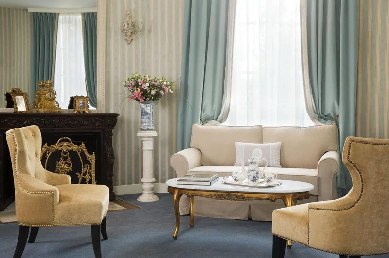 Château - 1 300 m² - 30 pièces