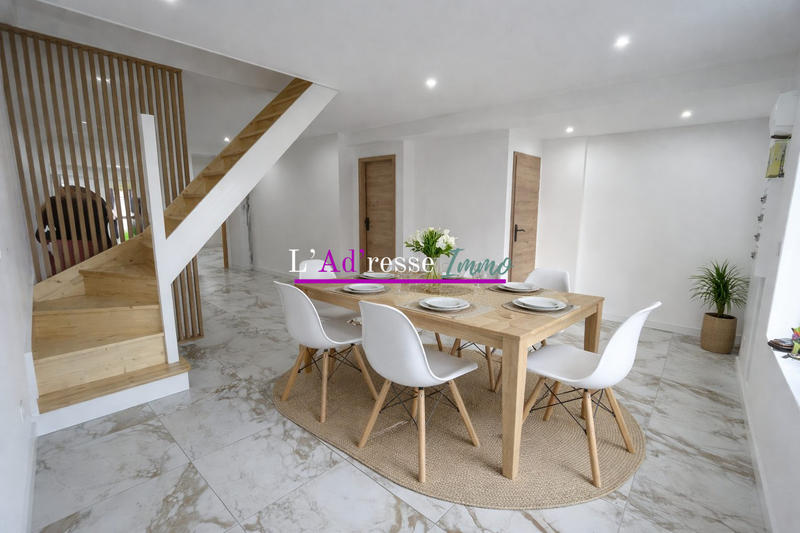 Maison - 98 m² - 5 pièces