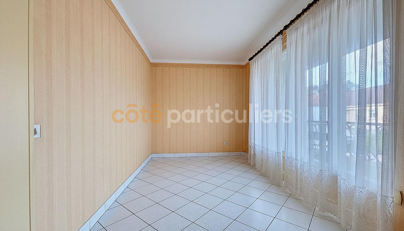Maison - 99 m² - 5 pièces