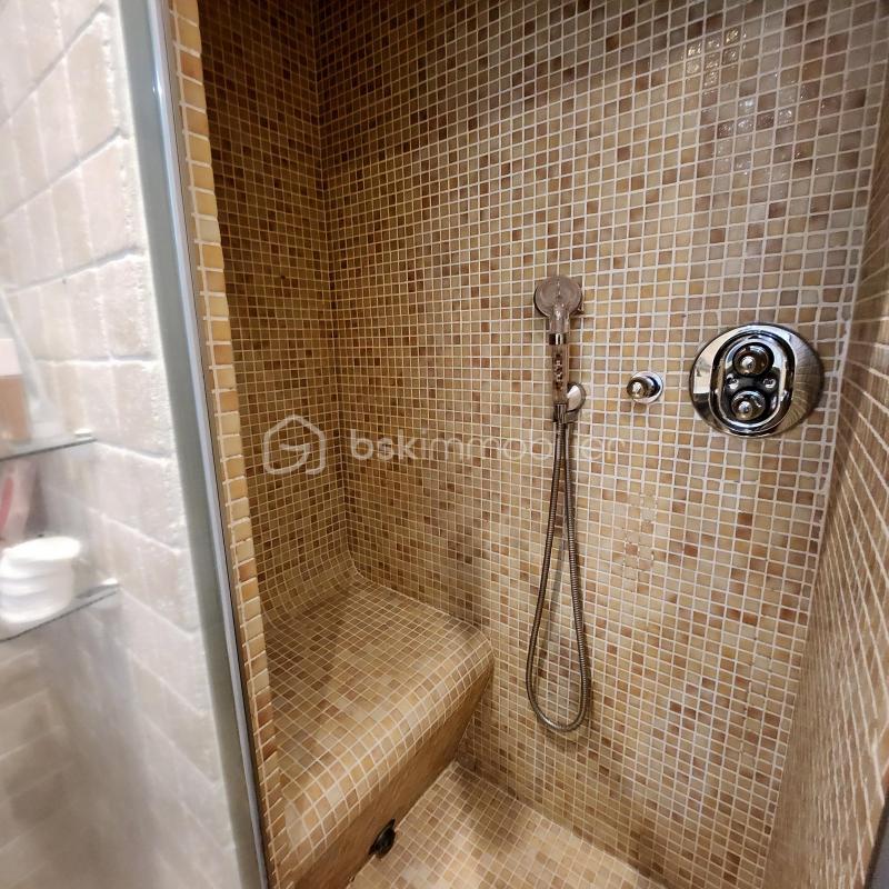 Appartement - 83 m² - 3 pièces