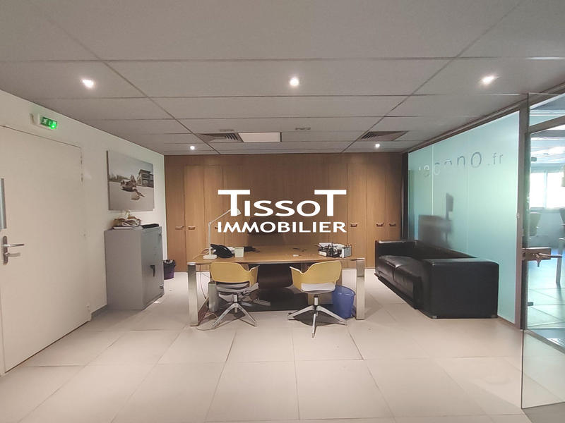 Local commercial - 164 m² - 4 pièces