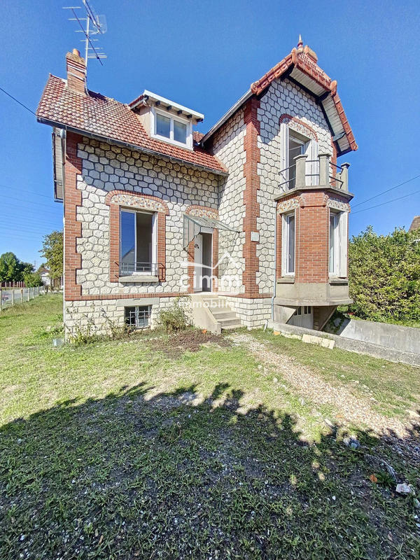 Maison - 83 m² - 5 pièces