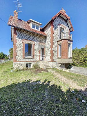 Maison - 83 m² - 5 pièces