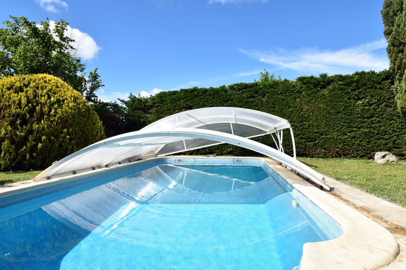 Maison - 290 m² - 9 pièces