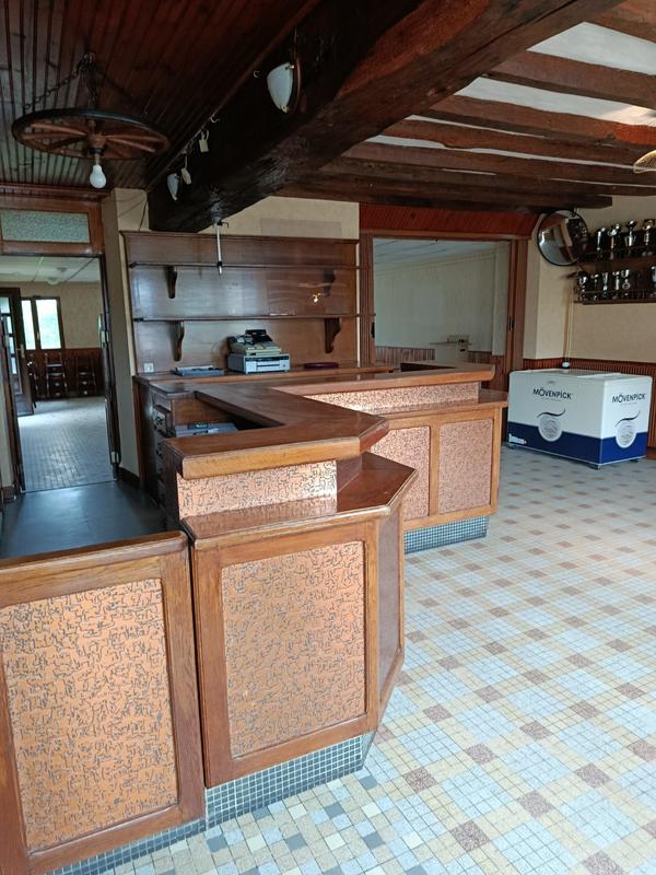 Maison ancienne - 258 m² - 6 pièces