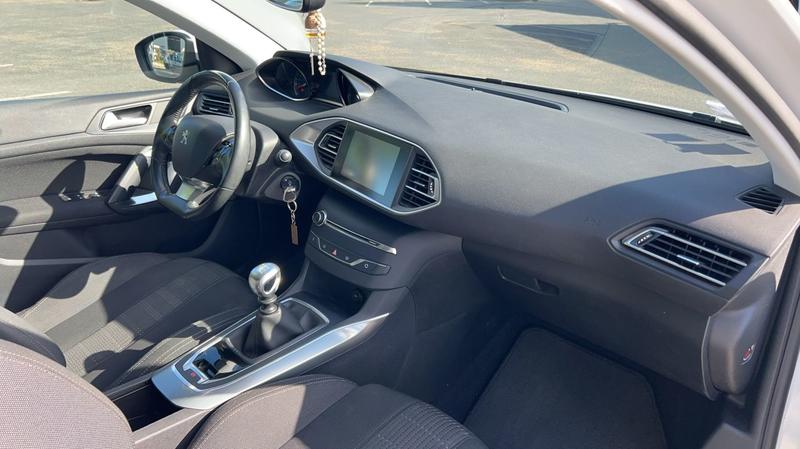 Peugeot 308 II 1.2 PureTech 130 Allure