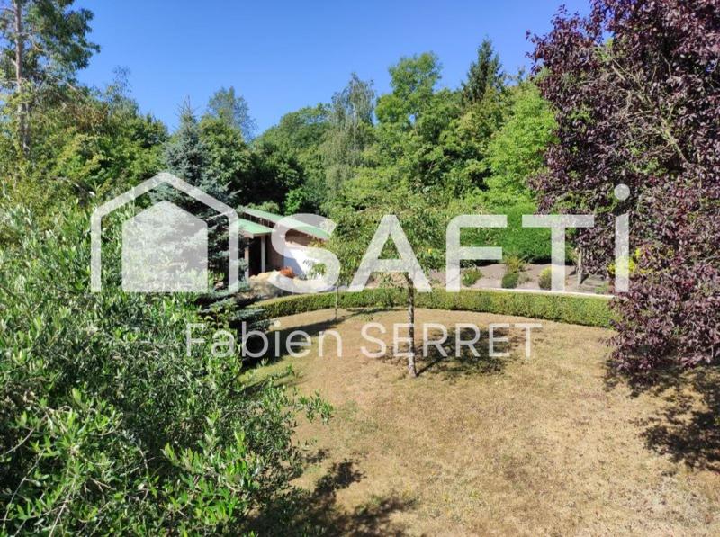 Maison - 232 m² - 8 pièces