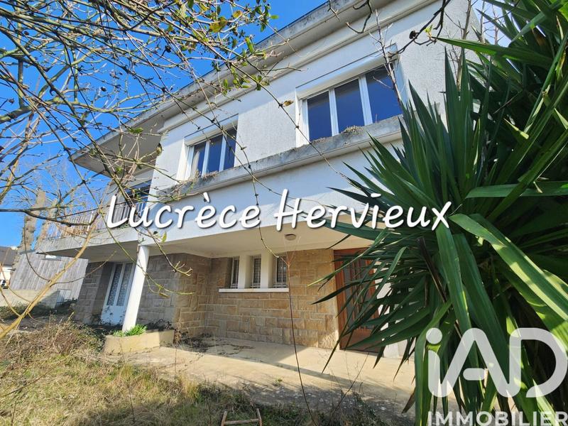 Maison - 230 m² - 12 pièces