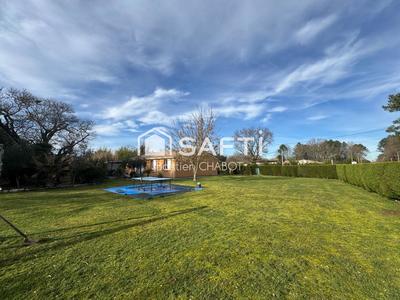 Maison - 99 m² - 6 pièces