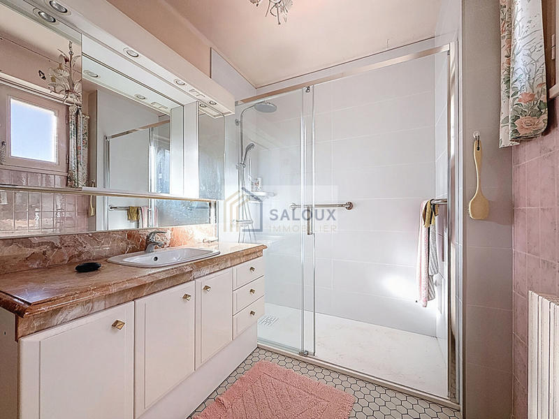 Maison - 145 m² - 6 pièces