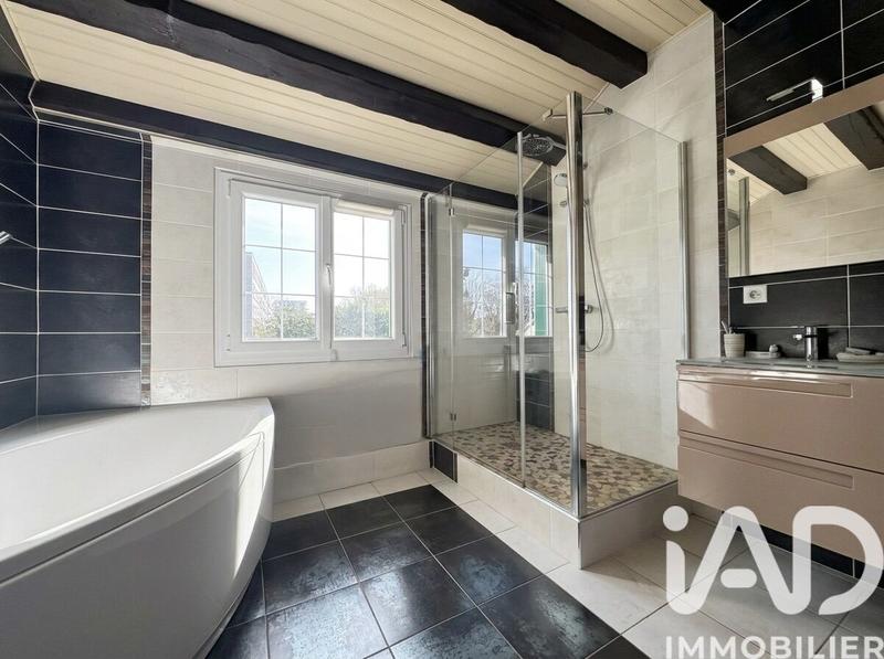 Maison - 160 m² - 6 pièces