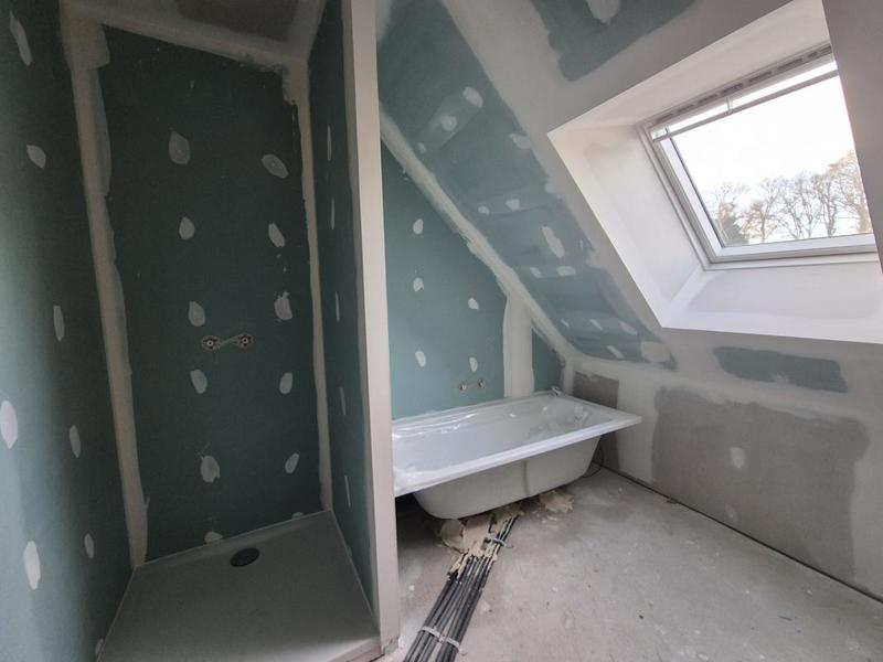 Maison - 1 100 m² - 5 pièces