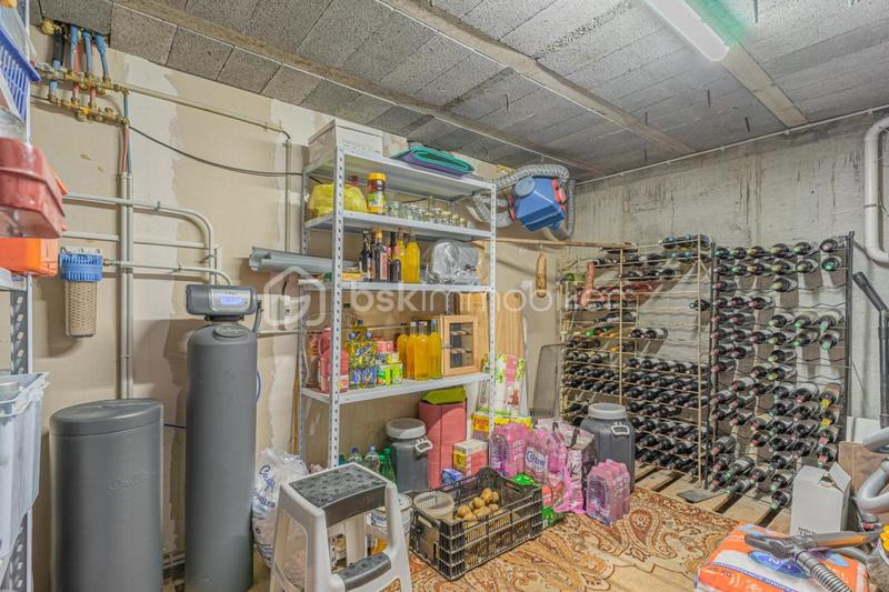 Maison traditionnelle - 268 m² - 7 pièces