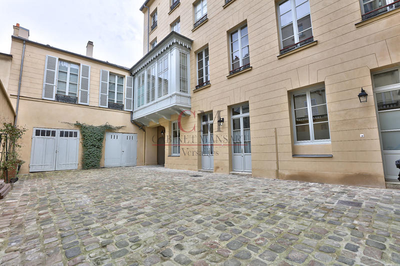 Appartement - 90 m² - 3 pièces