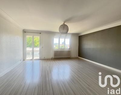 Appartement - 90 m² - 4 pièces