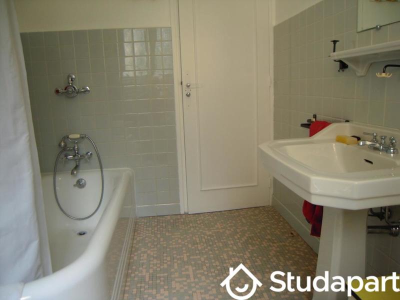 Chambre - 12 m² - 1 pièce