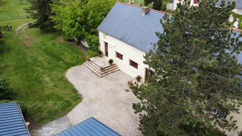 Propriété - 480 m² - 15 pièces