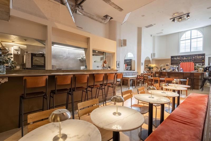 Local commercial - 180 m² - 1 pièce