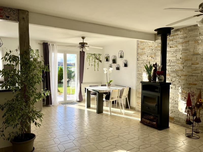 Maison traditionnelle - 133 m² - 7 pièces