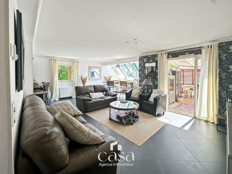 Maison contemporaine - 150 m² - 7 pièces