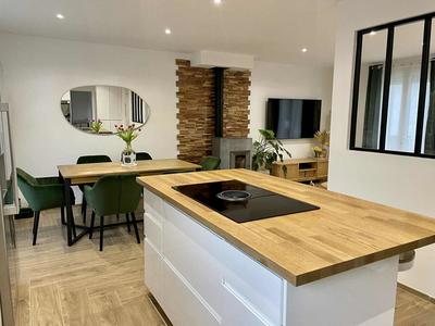 Maison - 120 m² - 6 pièces