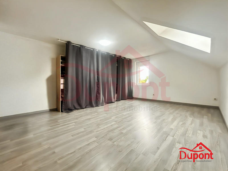 Maison - 245 m² - 10 pièces