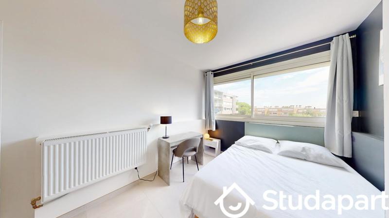 Chambre - 11 m² - 1 pièce